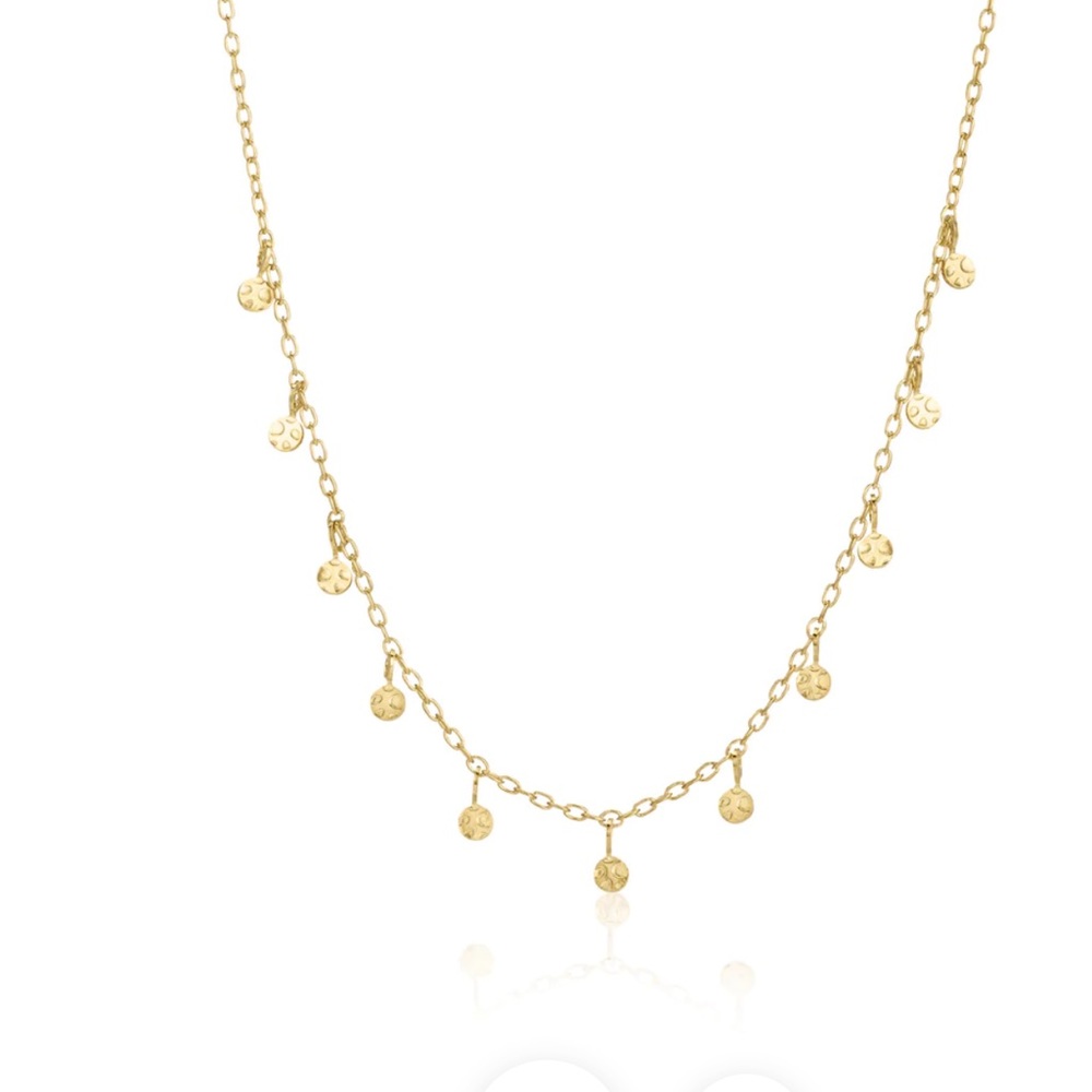 Sarah Chloe chocker